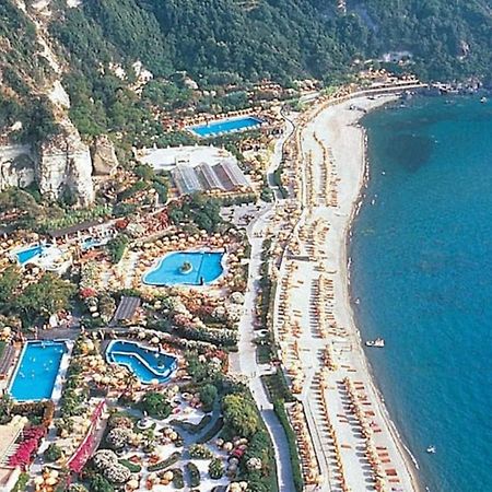 Appartamenti Su Piazza Matteotti Forio Centralissimi Zewnętrze zdjęcie