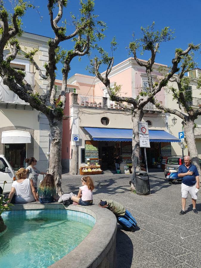 Appartamenti Su Piazza Matteotti Forio Centralissimi Zewnętrze zdjęcie